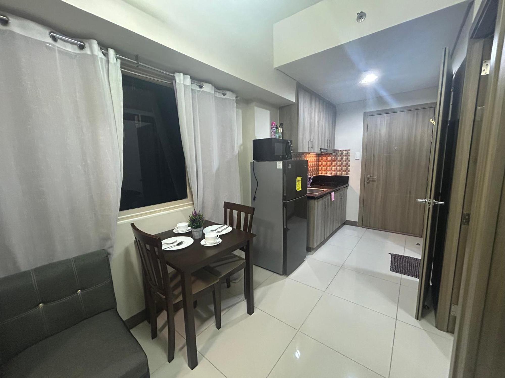 2Br Coast Residences Маніла Екстер'єр фото
